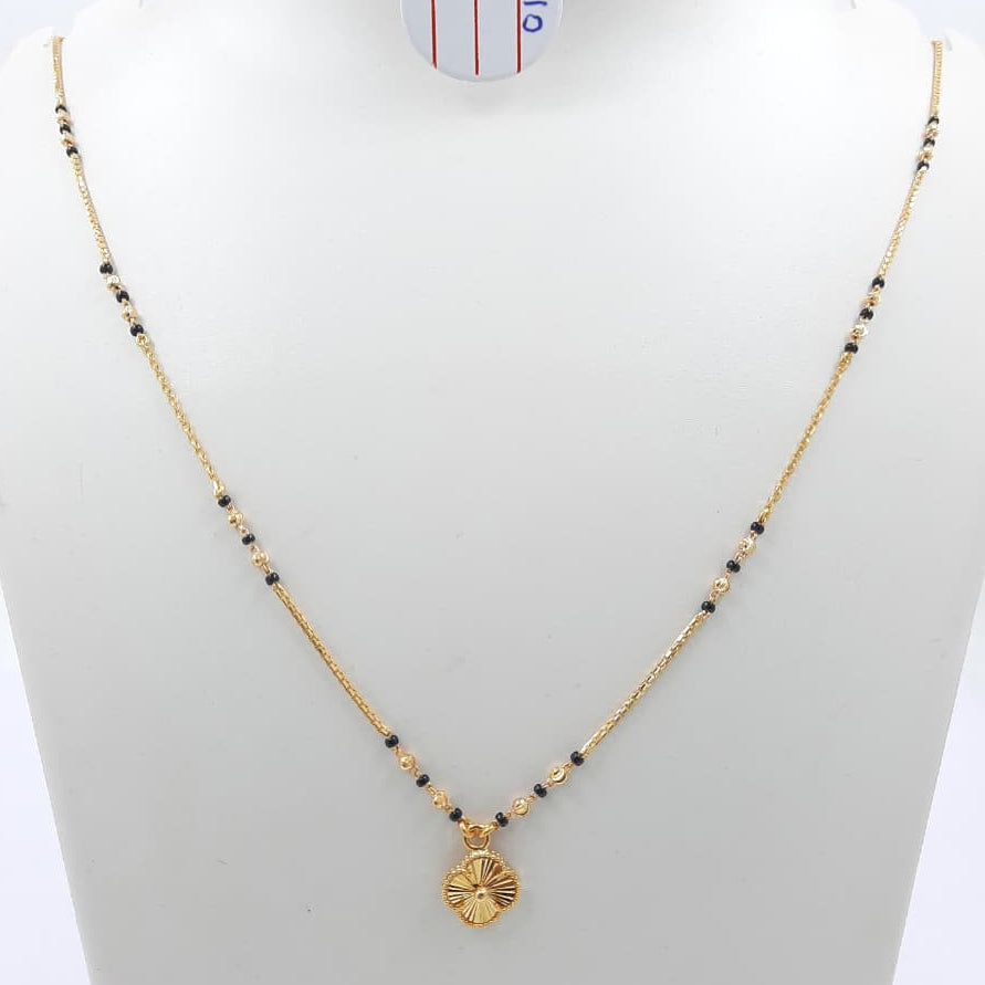 Short Mangalsutra flower pendant