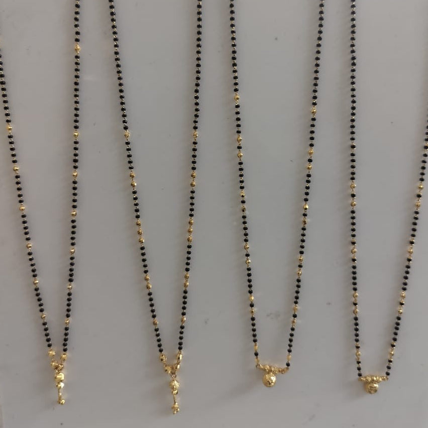 Short Mangalsutra with Vertical para