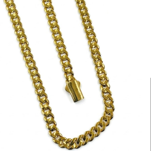 Gold chain necklace on a white background with an inset showing a close-up of the chain links.