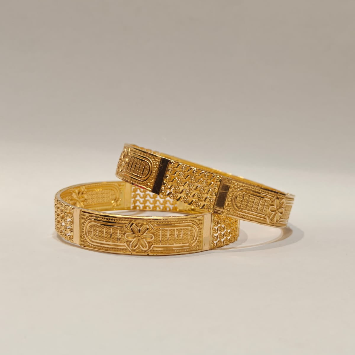 30gms Half round Bangles