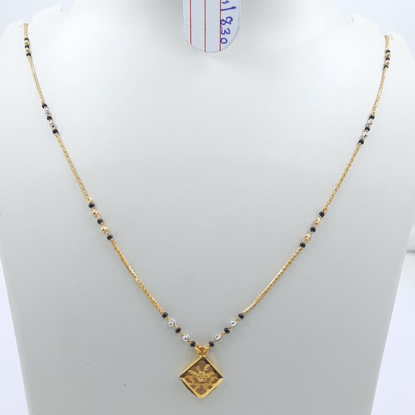 Short Mangalsutra with silver beed