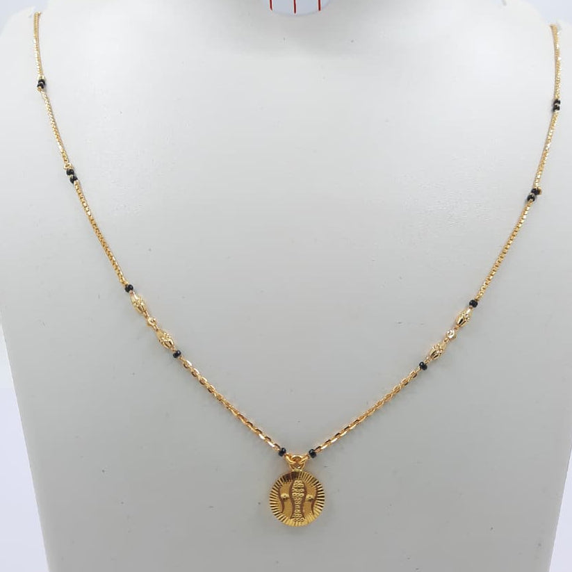 Short Mangalsutra with small pendant