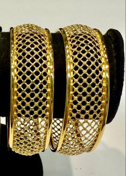 25gms Half round Bangles