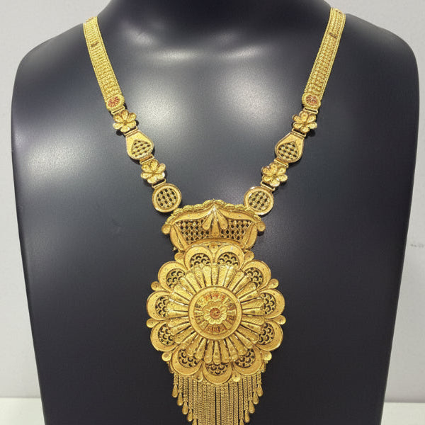 Gold necklace on a black mannequin with brand logo and weight measurement.