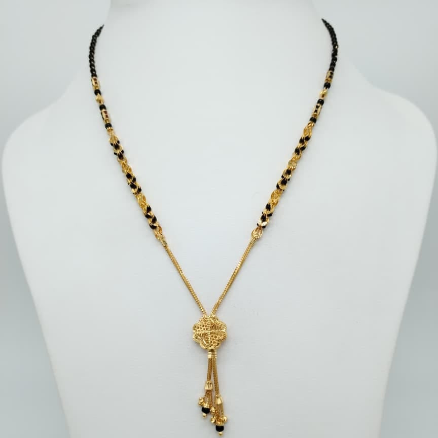 Flower pendant Short Mangalsutra