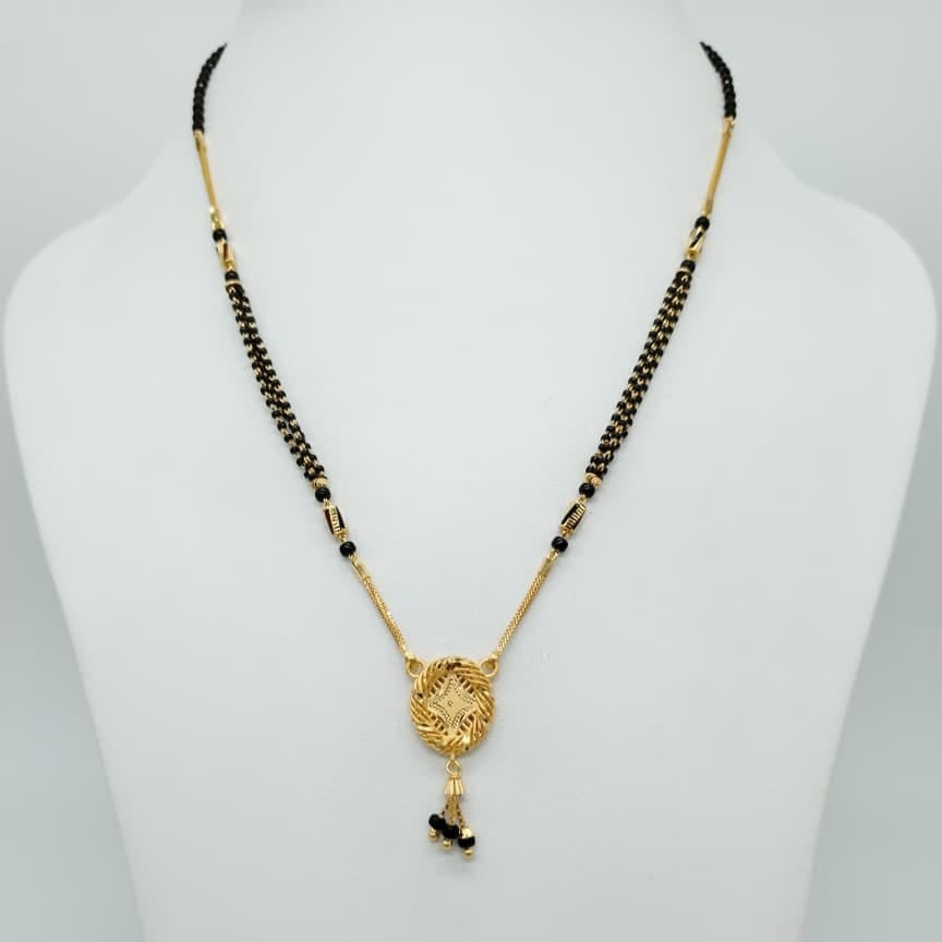 circle pendant Short Mangalsutra