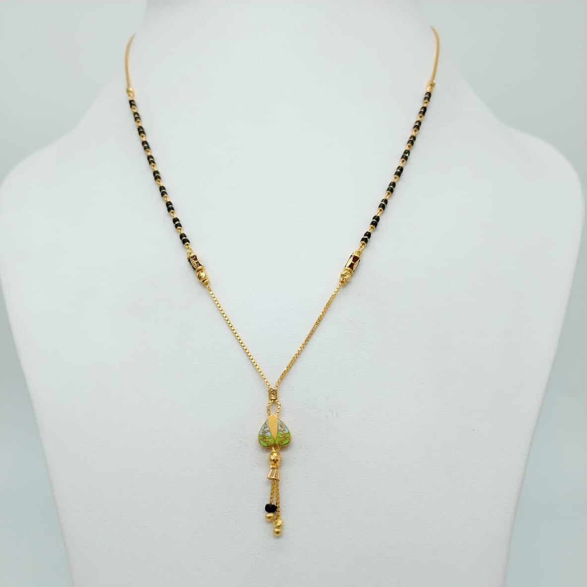 Heart pendant Short Mangalsutra