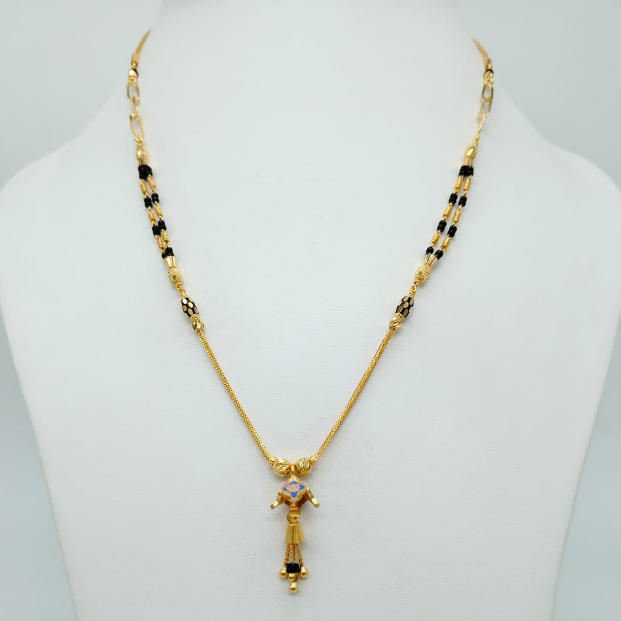 long pendant Short Mangalsutra