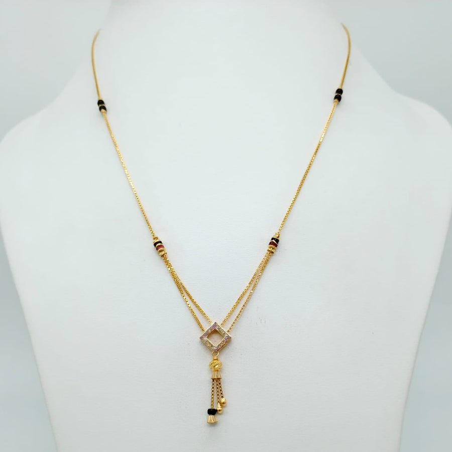 Diamond design pendant Short Mangalsutra