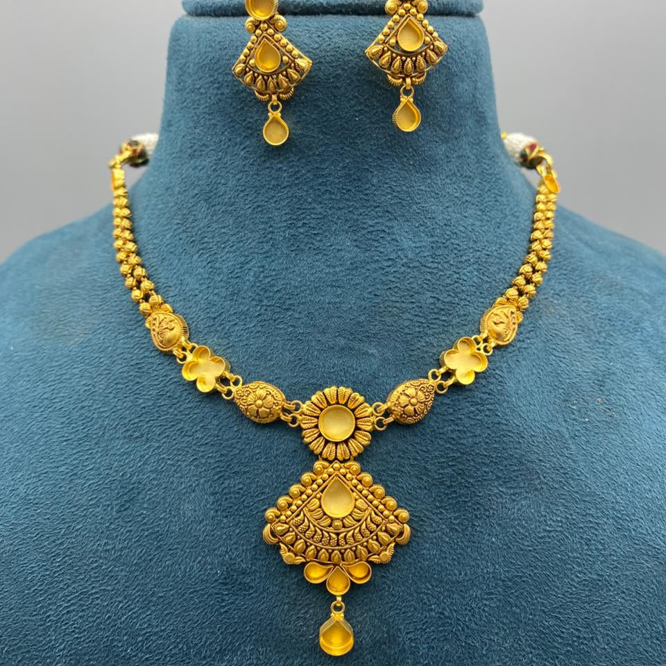 17gms Antique Designer Short Haar