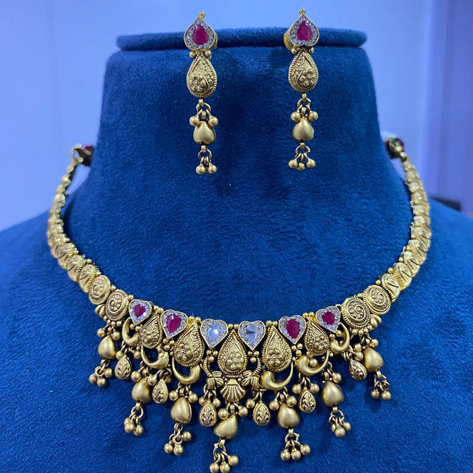 22gms Antique Designer Short Haar