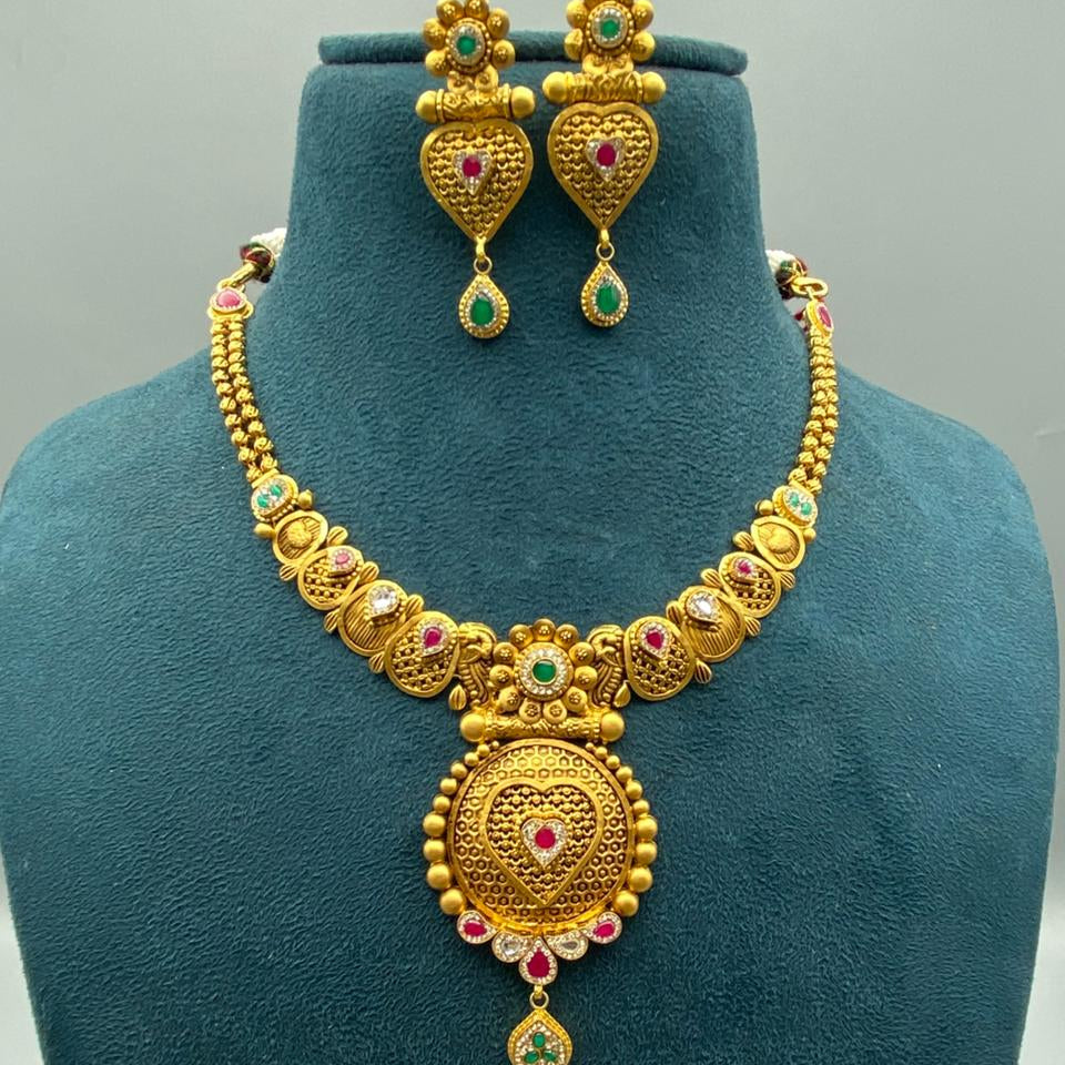 24gms Antique Designer Short Haar