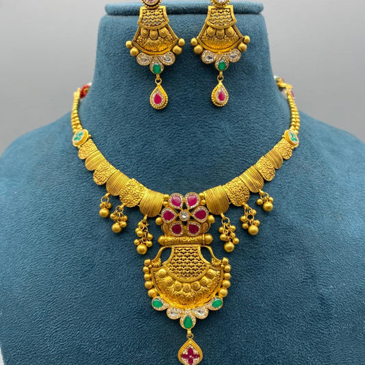 19gms Antique Designer Short Haar
