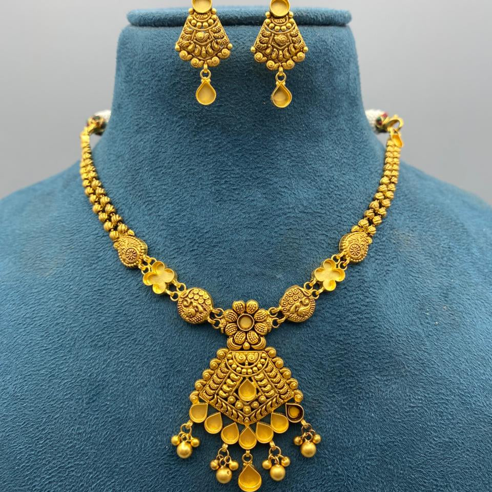 18gms Antique Designer Short Haar