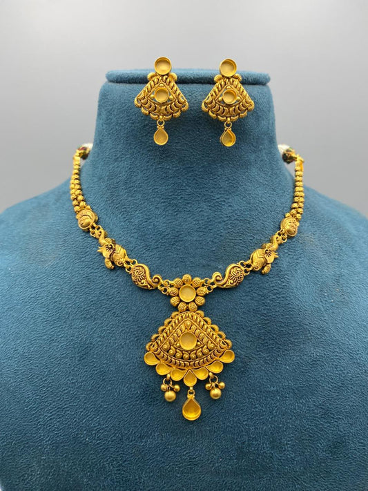 19gms Antique Designer Short Haar