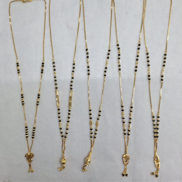 Short Mangalsutra with small pendant