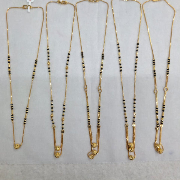 Short Mangalsutra with small pendants
