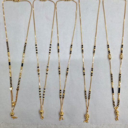Short Mangalsutra with small pendant