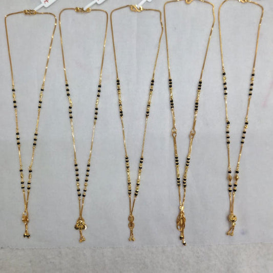 Short Mangalsutra with small pendant